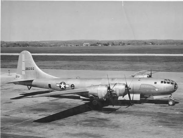 アメリカの第二次世界大戦中の重爆撃機「B-29」【ヒロミ】旧芸名は『カーペンターヒロ』!?本名・芸歴は？今も『B21スペシャル』のメンバーって本当!?同期芸人は？