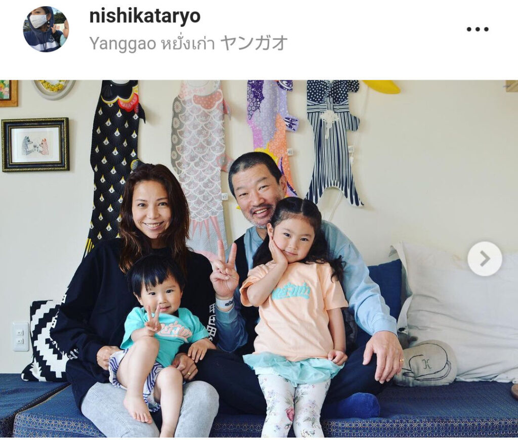 離婚回数が多い芸能人
木村祐一、西方凌（タレント）の家族写真