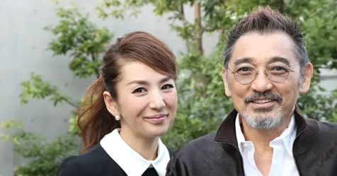 離婚回数が多い芸能人
萩原健一と妻・ 冨田リカ（モデル）の写真