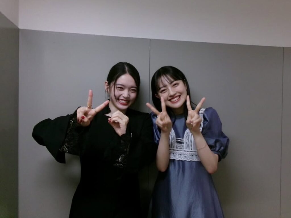 朝ドラ『ばけばけ』のヒロイン役を演じた髙石あかりと上阪樹里の写真
