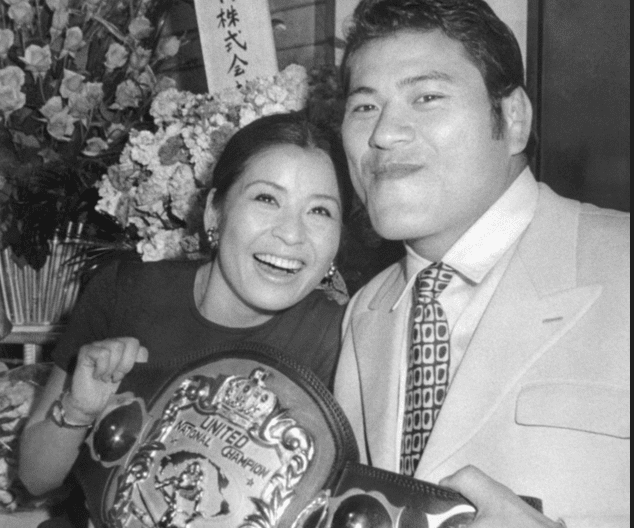 離婚回数が多い芸能人
アントニオ猪木と元妻・倍賞美津子（女優） の写真